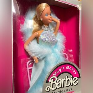 Barbie Magic Moves Doll #2126 Mattel 1985 New in sealed box.